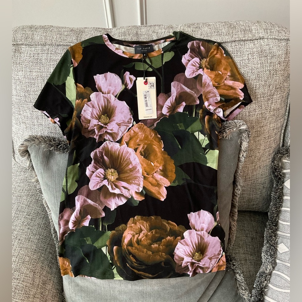 $85 NWT Ted Baker Morlaa Floral Fitted T Shirt Size 2 US 6